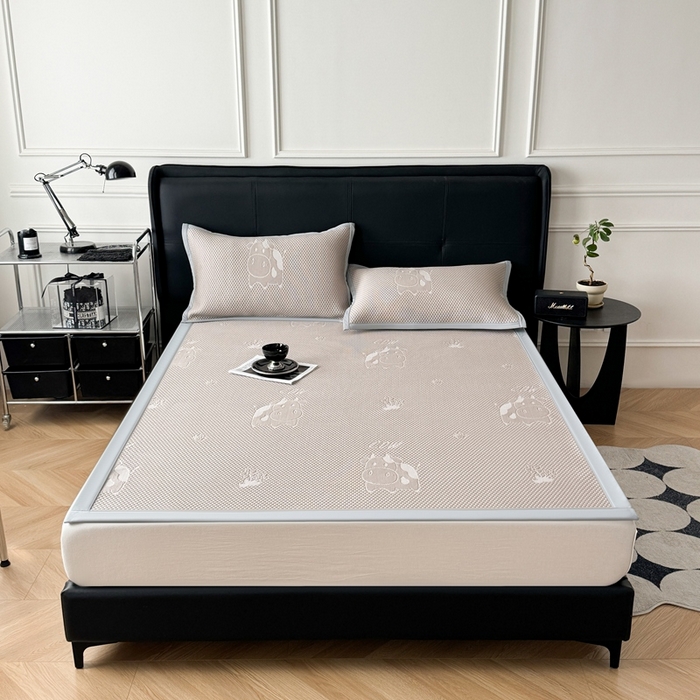 91家纺网 家纺一手货源 找家纺 卡罗兰 2026新款豆豆凉席PE提花豆豆席床单床笠款奶牛系列 咖色