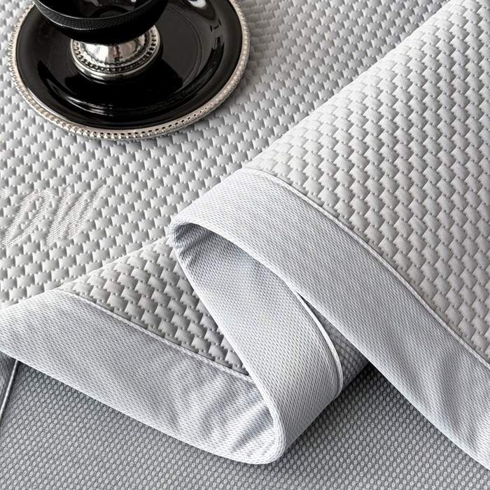 91家纺网 家纺一手货源 找家纺 卡罗兰 2026新款豆豆凉席PE提花豆豆席床单床笠款奶牛系列 灰色