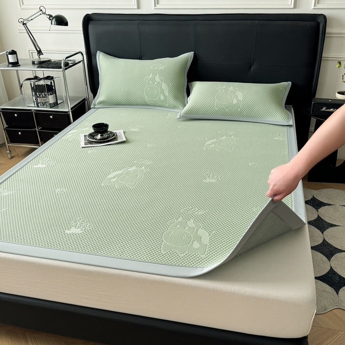 91家纺网 家纺一手货源 找家纺 卡罗兰 2026新款豆豆凉席PE提花豆豆席床单床笠款奶牛系列 绿色