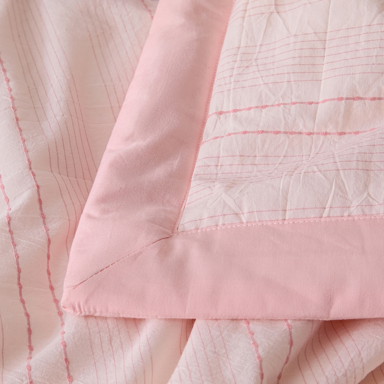 91家纺网 家纺一手货源 找家纺 吾秀家居 2026春夏新款全棉大提花棉花夏被夏凉被空调被-星空系列 星空-浅粉