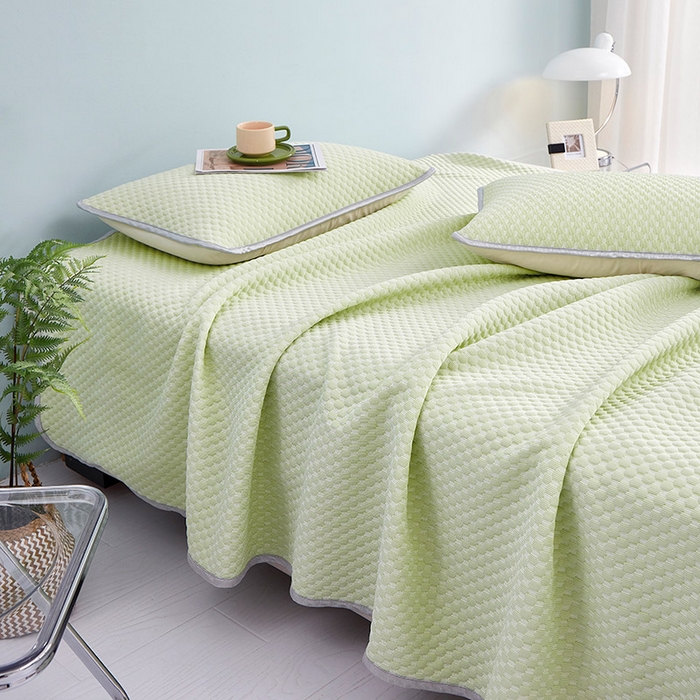 91家纺网 家纺一手货源 找家纺 睡美美家纺 2026新款3D豆豆凉席冰丝席按摩席夏凉席床单床裙款三件套热销款 抹茶绿-床单款