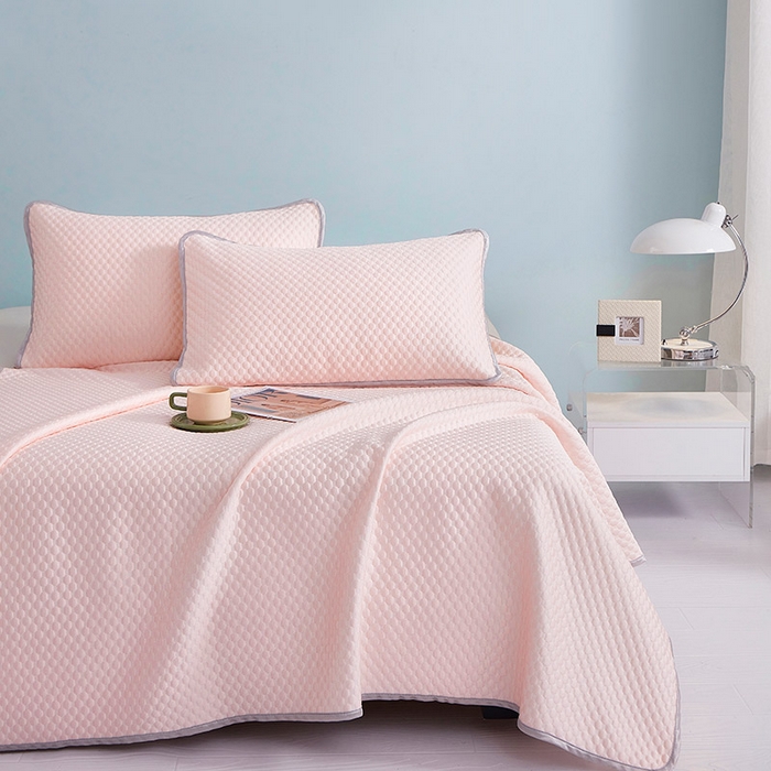 91家纺网 家纺一手货源 找家纺 睡美美家纺 2026新款3D豆豆凉席冰丝席按摩席夏凉席床单床裙款三件套热销款 樱花粉-床单款