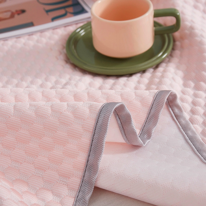 91家纺网 家纺一手货源 找家纺 睡美美家纺 2026新款3D豆豆凉席冰丝席按摩席夏凉席床单床裙款三件套热销款 樱花粉-床单款