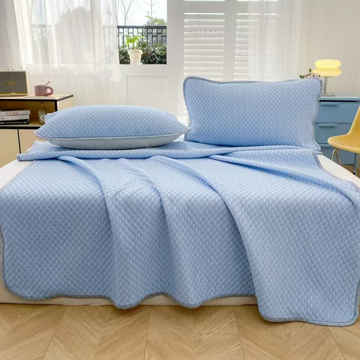 91家纺网 家纺一手货源 找家纺 睡美美家纺 2026新款3D豆豆凉席冰丝席按摩席夏凉席床单床裙款三件套热销款 冰川蓝-床单款