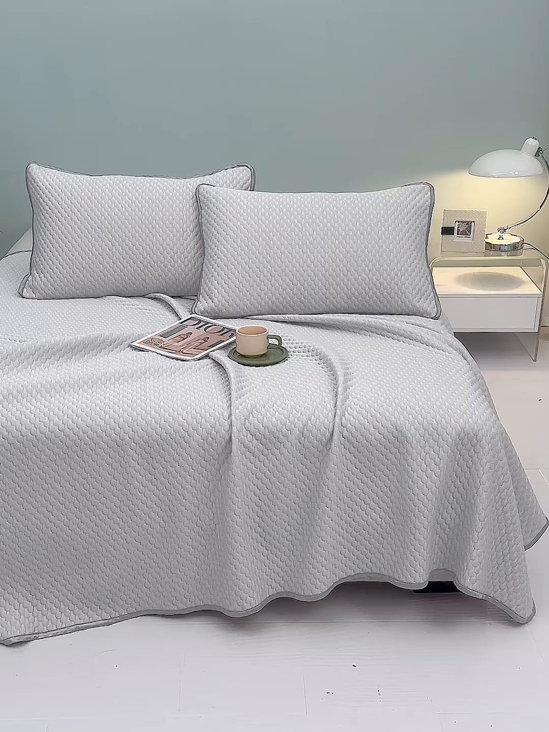 91家纺网 家纺一手货源 找家纺 睡美美家纺 2026新款3D豆豆凉席冰丝席按摩席夏凉席床单床裙款三件套热销款 月光灰-床单款