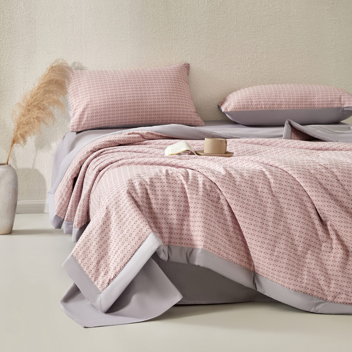 91家纺网 家纺一手货源 找家纺 吾秀家居 2026春夏新款全棉大提花棉花夏被夏凉被空调被-四叶草系列 四叶草-粉