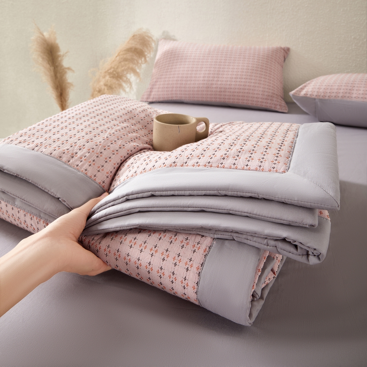 91家纺网 家纺一手货源 找家纺 吾秀家居 2026春夏新款全棉大提花棉花夏被夏凉被空调被-四叶草系列 四叶草-粉