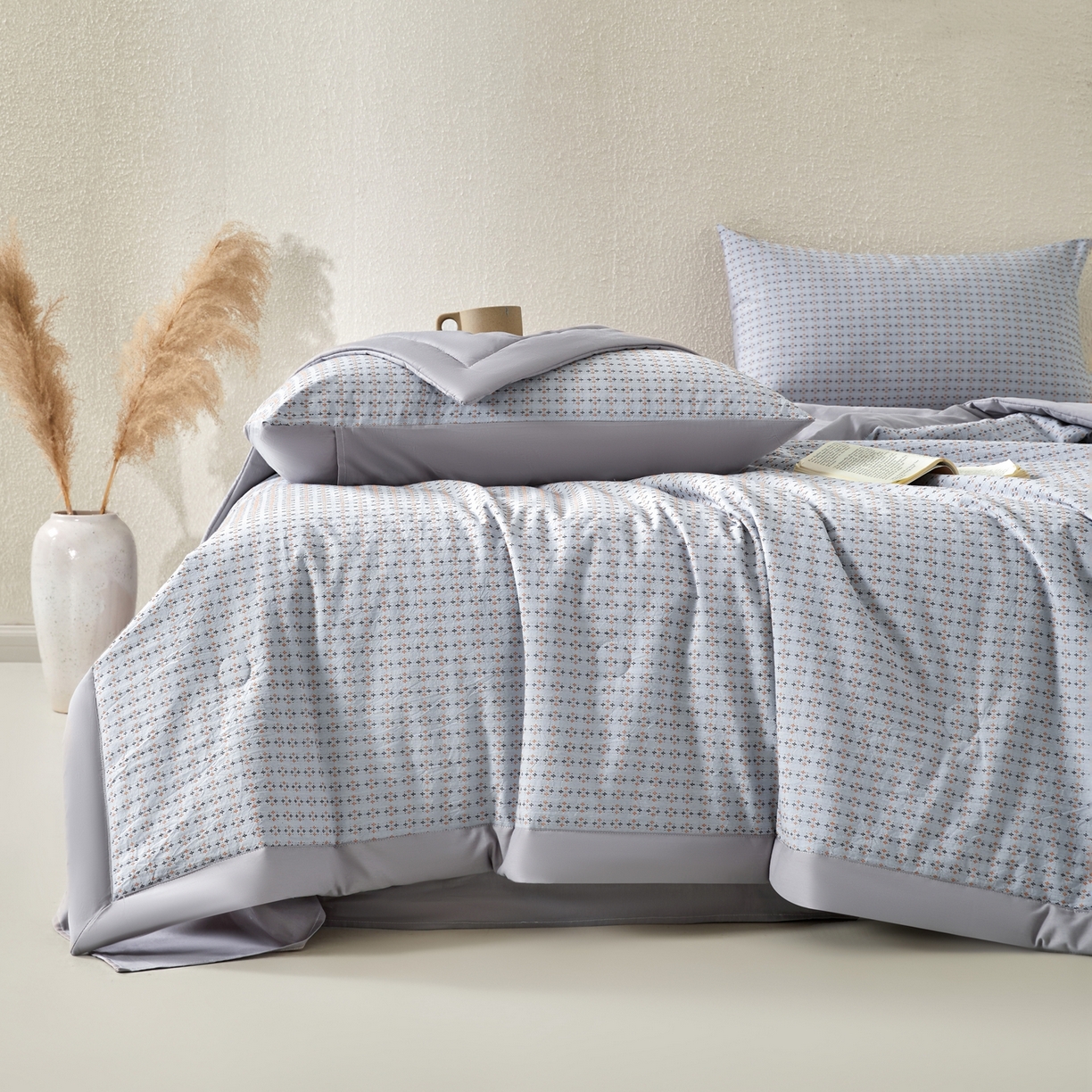 91家纺网 家纺一手货源 找家纺 吾秀家居 2026春夏新款全棉大提花棉花夏被夏凉被空调被-四叶草系列 四叶草-兰