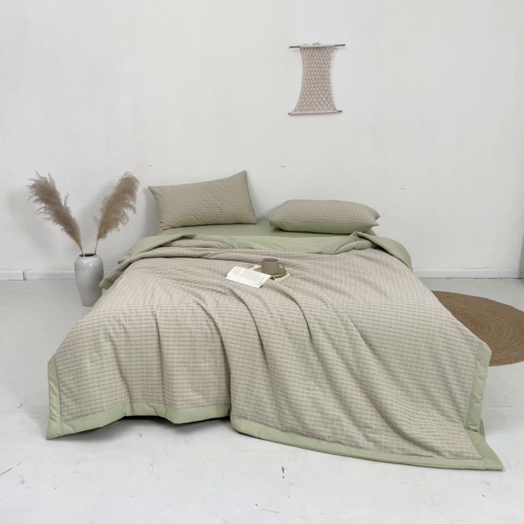 91家纺网 家纺一手货源 找家纺 吾秀家居 2026春夏新款全棉大提花棉花夏被夏凉被空调被-四叶草系列 四叶草-绿