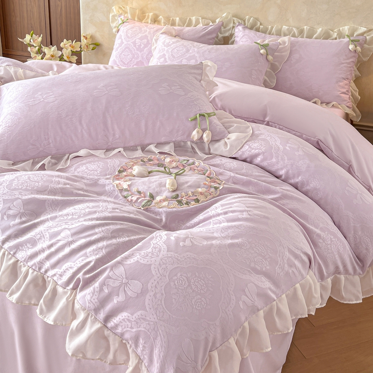 91家纺网 家纺一手货源 找家纺 易禾家纺 2026春夏新款提花水冼棉刺绣雪纺花边四件套-典雅 典雅-紫