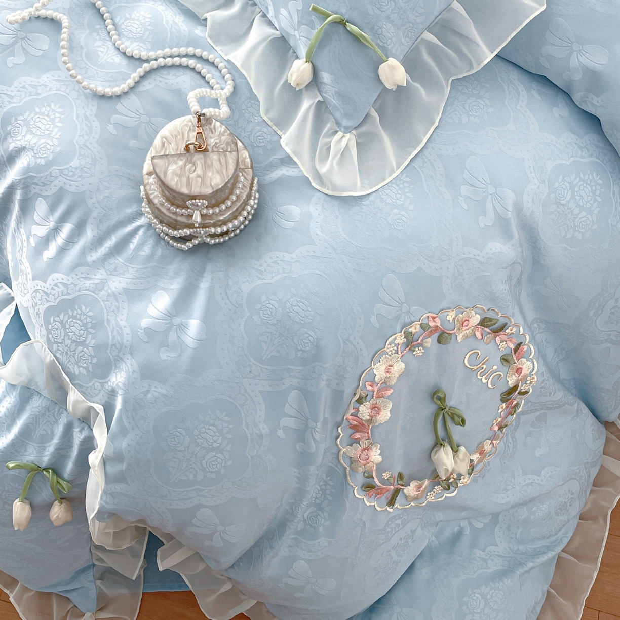 91家纺网 家纺一手货源 找家纺 易禾家纺 2026春夏新款提花水冼棉刺绣雪纺花边四件套-典雅 典雅-兰