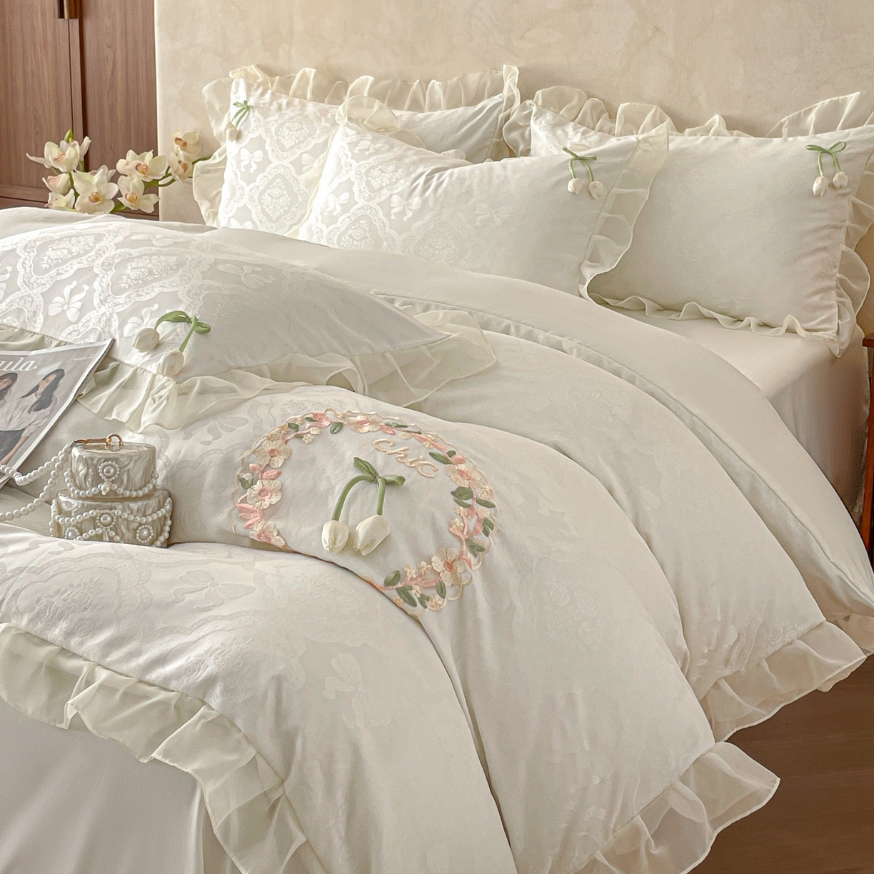 91家纺网 家纺一手货源 找家纺 （总）易禾家纺 2026春夏新款提花水冼棉刺绣雪纺花边四件套-典雅