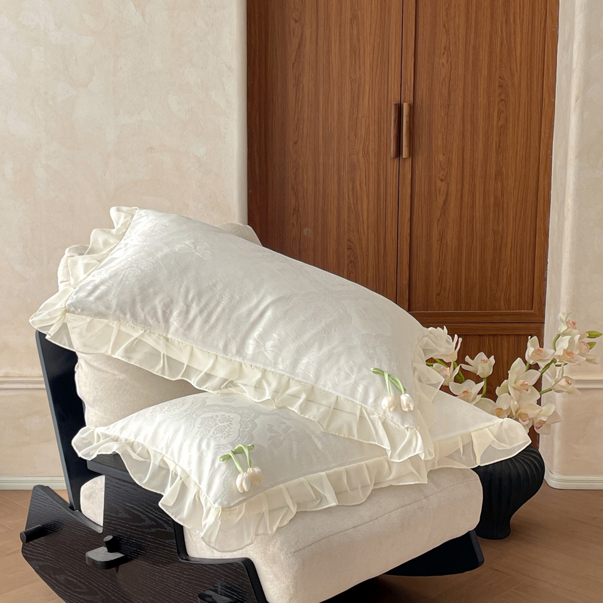 91家纺网 家纺一手货源 找家纺 易禾家纺 2026春夏新款提花水冼棉刺绣雪纺花边四件套-典雅 典雅-白