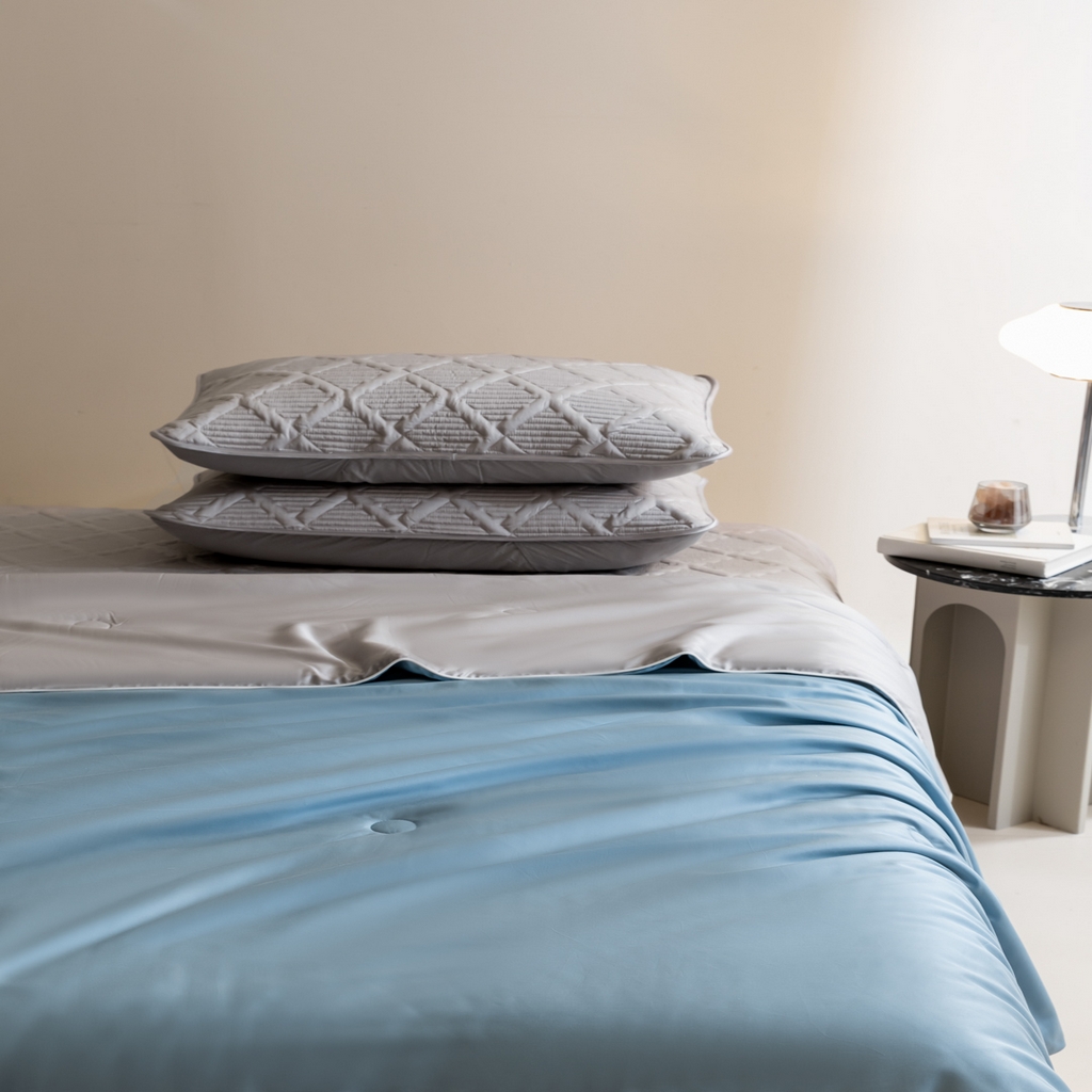 91家纺网 家纺一手货源 找家纺 （总）吾秀家居 2026春夏新款双拼色莱赛尔天丝夏被夏凉被空调被-天纯系列