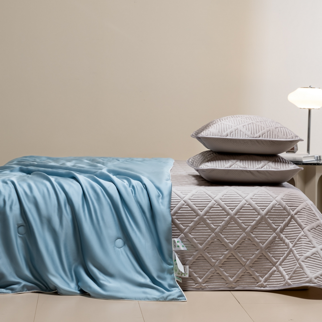 91家纺网 家纺一手货源 找家纺 吾秀家居 2026春夏新款双拼色莱赛尔天丝夏被夏凉被空调被-天纯系列 天丝-宾利蓝