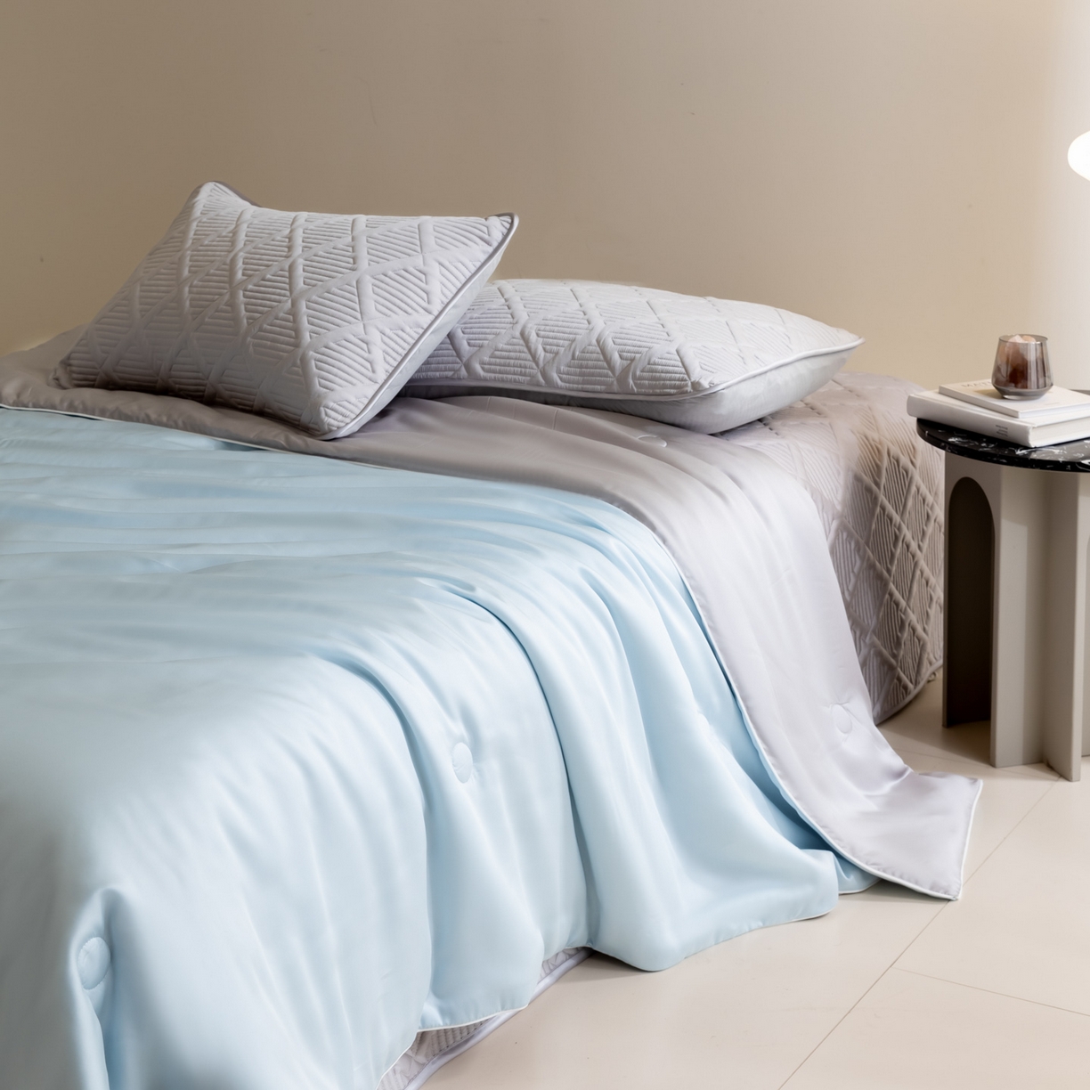 91家纺网 家纺一手货源 找家纺 吾秀家居 2026春夏新款双拼色莱赛尔天丝夏被夏凉被空调被-天纯系列 天丝-湖水兰