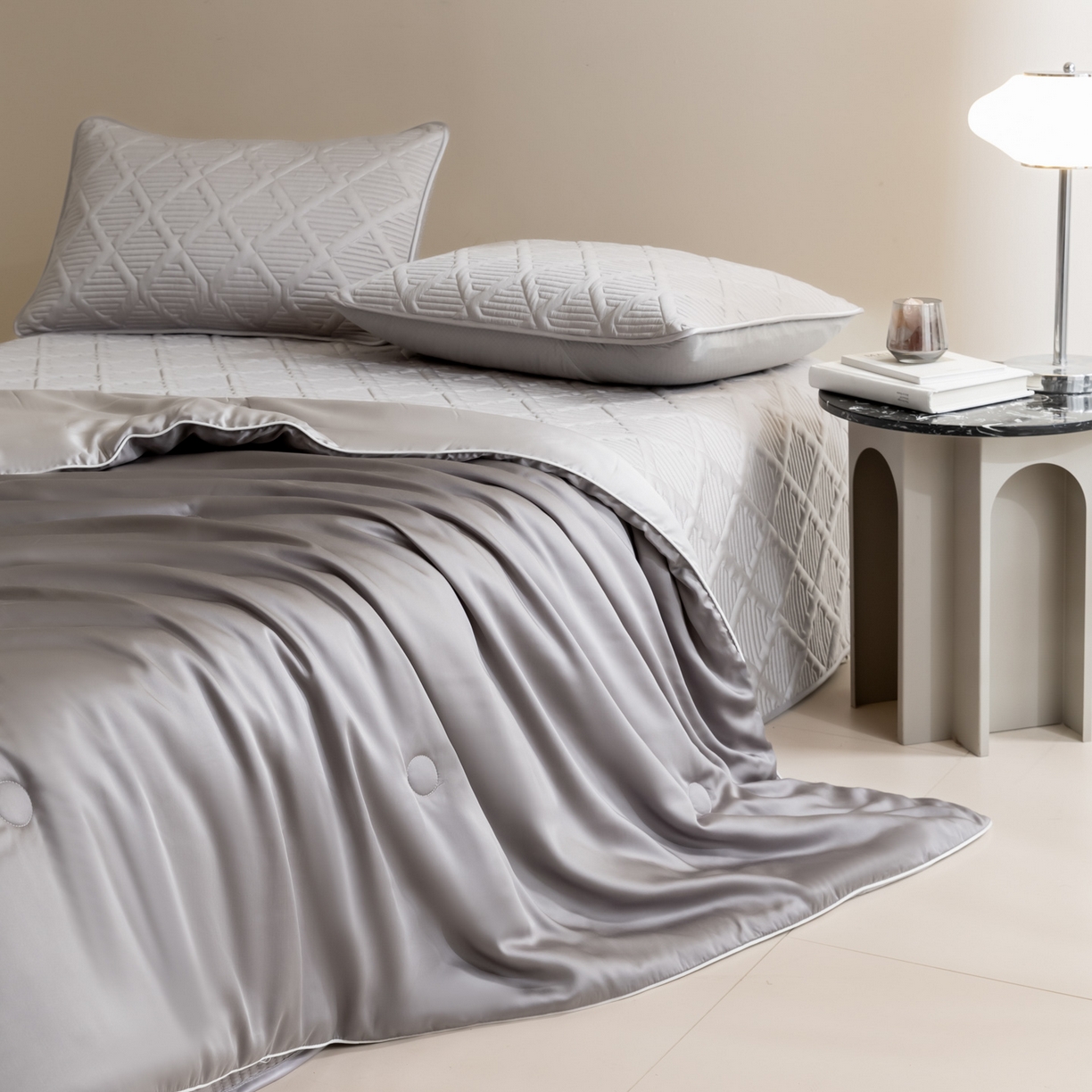 91家纺网 家纺一手货源 找家纺 吾秀家居 2026春夏新款双拼色莱赛尔天丝夏被夏凉被空调被-天纯系列 天丝-深浅灰