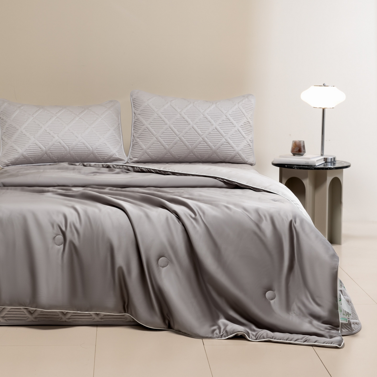 91家纺网 家纺一手货源 找家纺 吾秀家居 2026春夏新款双拼色莱赛尔天丝夏被夏凉被空调被-天纯系列 天丝-深浅灰