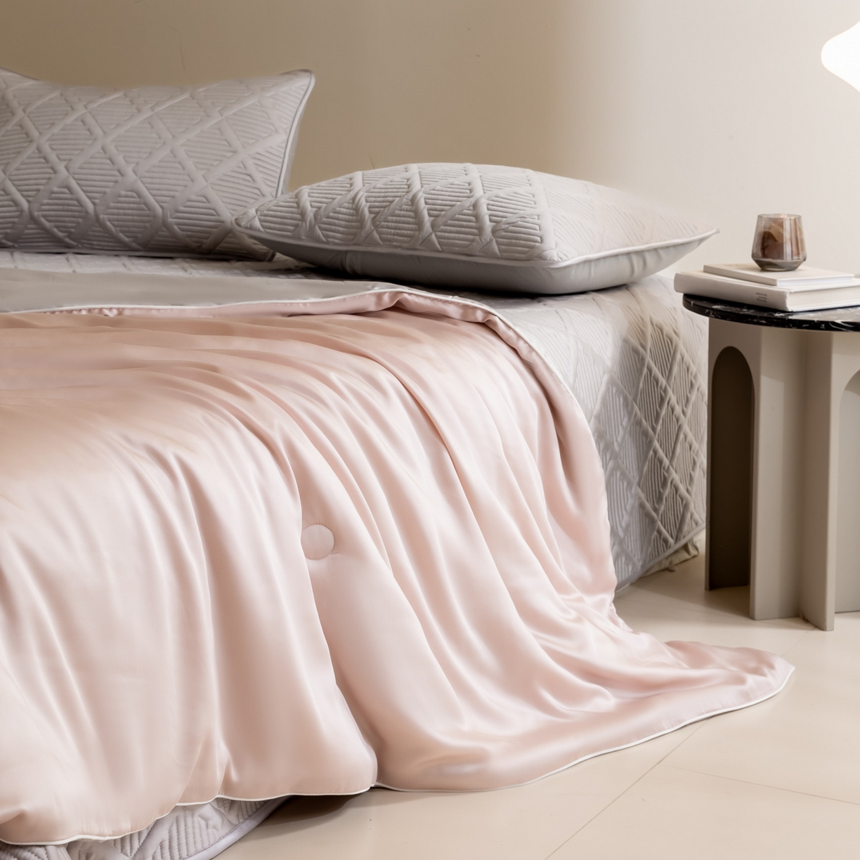 91家纺网 家纺一手货源 找家纺 吾秀家居 2026春夏新款双拼色莱赛尔天丝夏被夏凉被空调被-天纯系列 天丝-豆沙粉