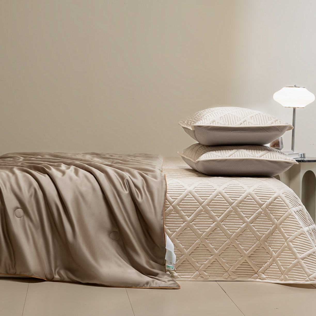 91家纺网 家纺一手货源 找家纺 吾秀家居 2026春夏新款双拼色莱赛尔天丝夏被夏凉被空调被-天纯系列 天丝-咖啡糖