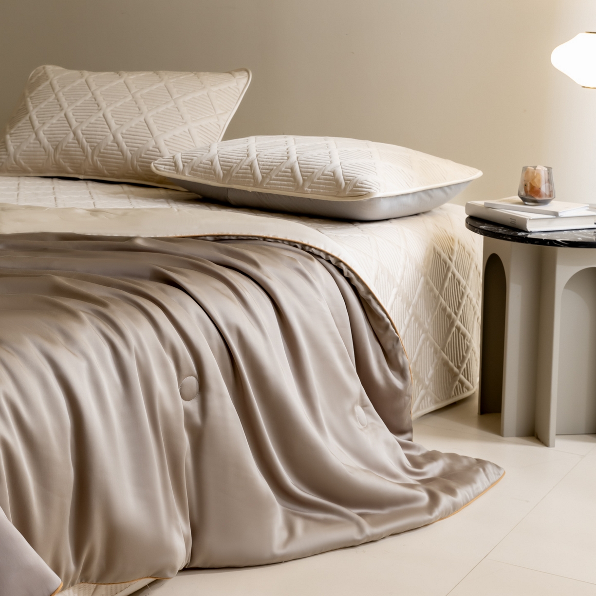 91家纺网 家纺一手货源 找家纺 吾秀家居 2026春夏新款双拼色莱赛尔天丝夏被夏凉被空调被-天纯系列 天丝-咖啡糖