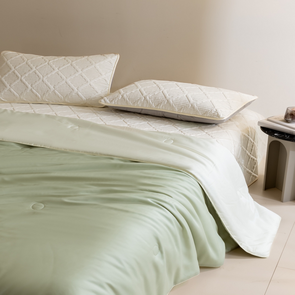 91家纺网 家纺一手货源 找家纺 吾秀家居 2026春夏新款双拼色莱赛尔天丝夏被夏凉被空调被-天纯系列 天丝-青草绿