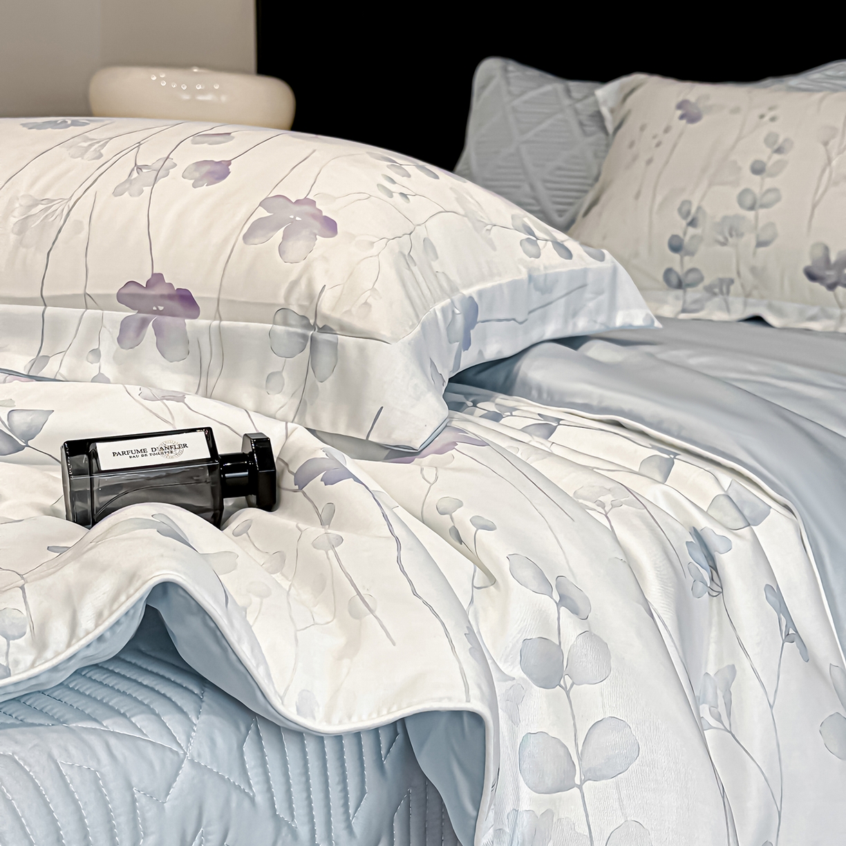 91家纺网 家纺一手货源 找家纺 吾秀家居 2026春夏新款数码印花莱赛尔天丝夏被夏凉被空调被-天印系列 花之梦