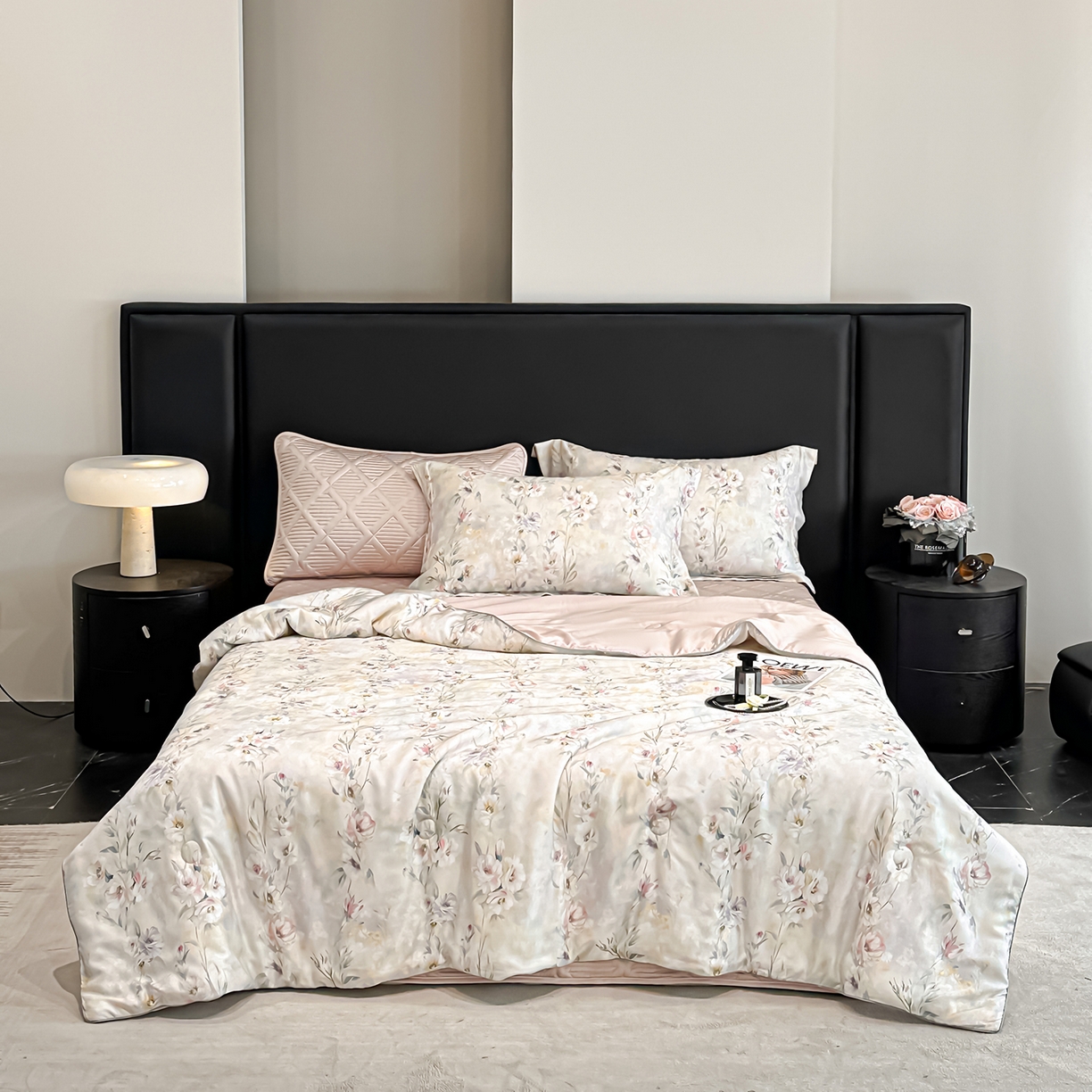 91家纺网 家纺一手货源 找家纺 吾秀家居 2026春夏新款数码印花莱赛尔天丝夏被夏凉被空调被-天印系列 清晨花梦