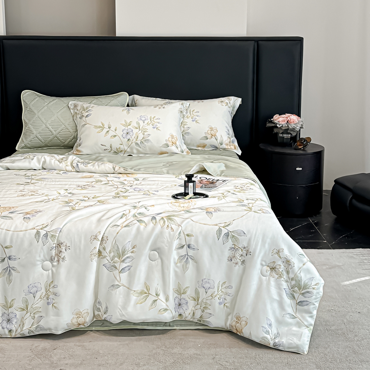 91家纺网 家纺一手货源 找家纺 吾秀家居 2026春夏新款数码印花莱赛尔天丝夏被夏凉被空调被-天印系列 青枝花语