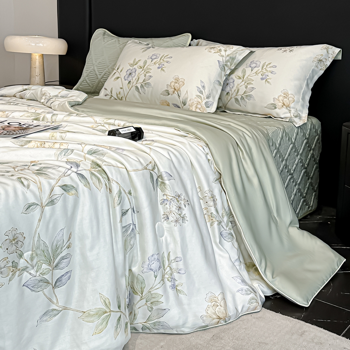 91家纺网 家纺一手货源 找家纺 吾秀家居 2026春夏新款数码印花莱赛尔天丝夏被夏凉被空调被-天印系列 青枝花语