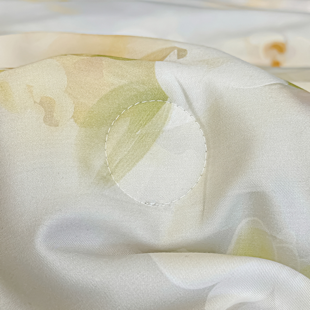 91家纺网 家纺一手货源 找家纺 吾秀家居 2026春夏新款数码印花莱赛尔天丝夏被夏凉被空调被-天印系列 浪漫花季