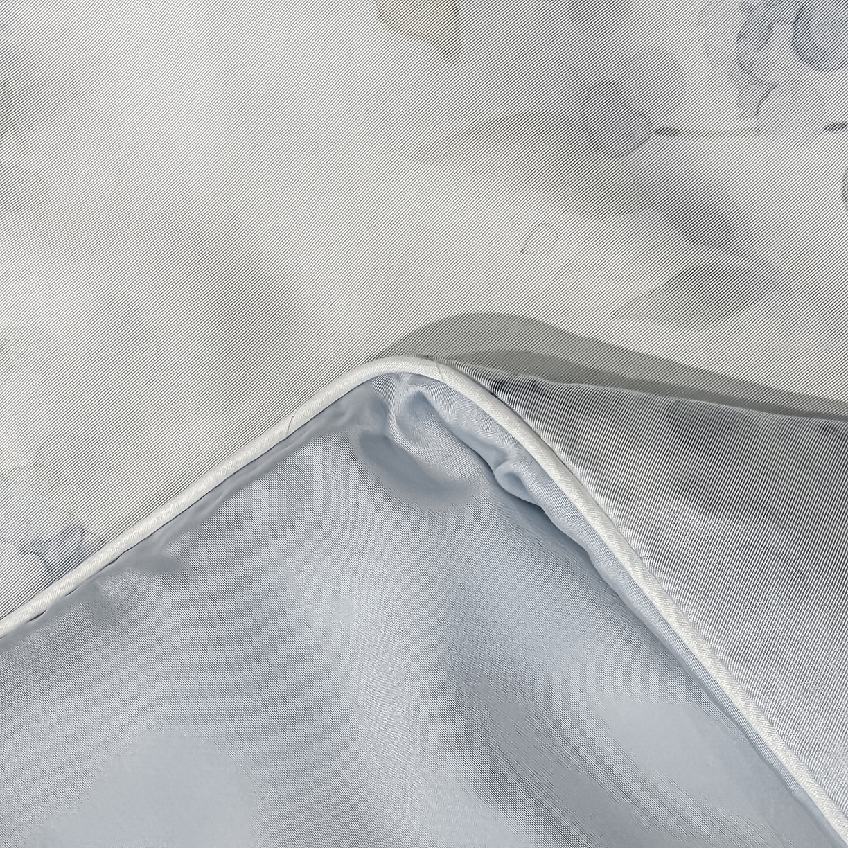 91家纺网 家纺一手货源 找家纺 吾秀家居 2026春夏新款数码印花莱赛尔天丝夏被夏凉被空调被-天印系列 且听风吟