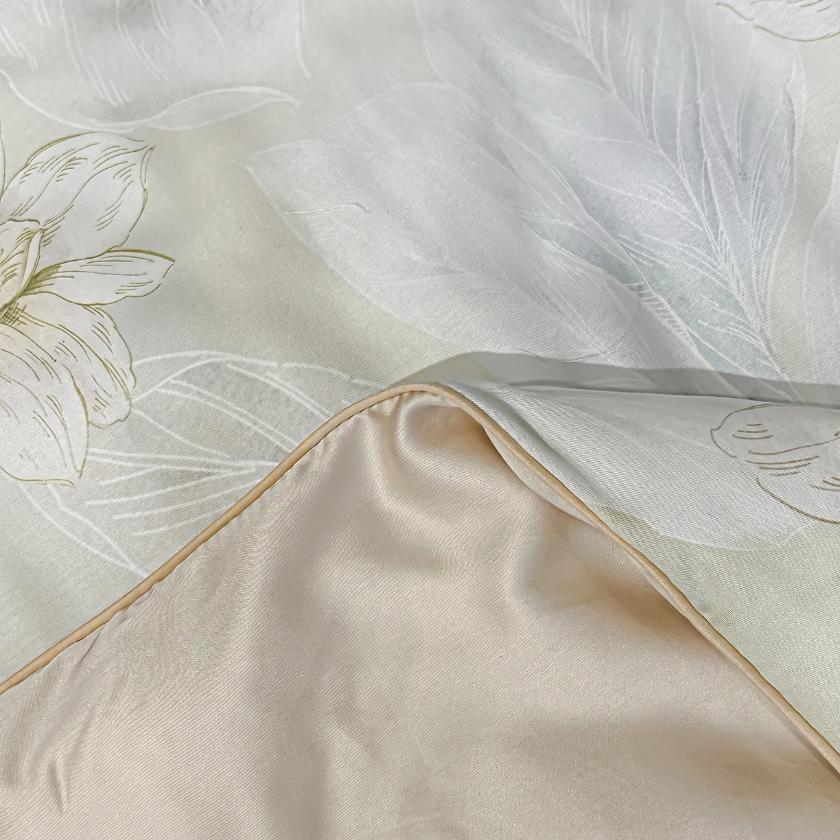 91家纺网 家纺一手货源 找家纺 吾秀家居 2026春夏新款数码印花莱赛尔天丝夏被夏凉被空调被-天印系列 春色花开