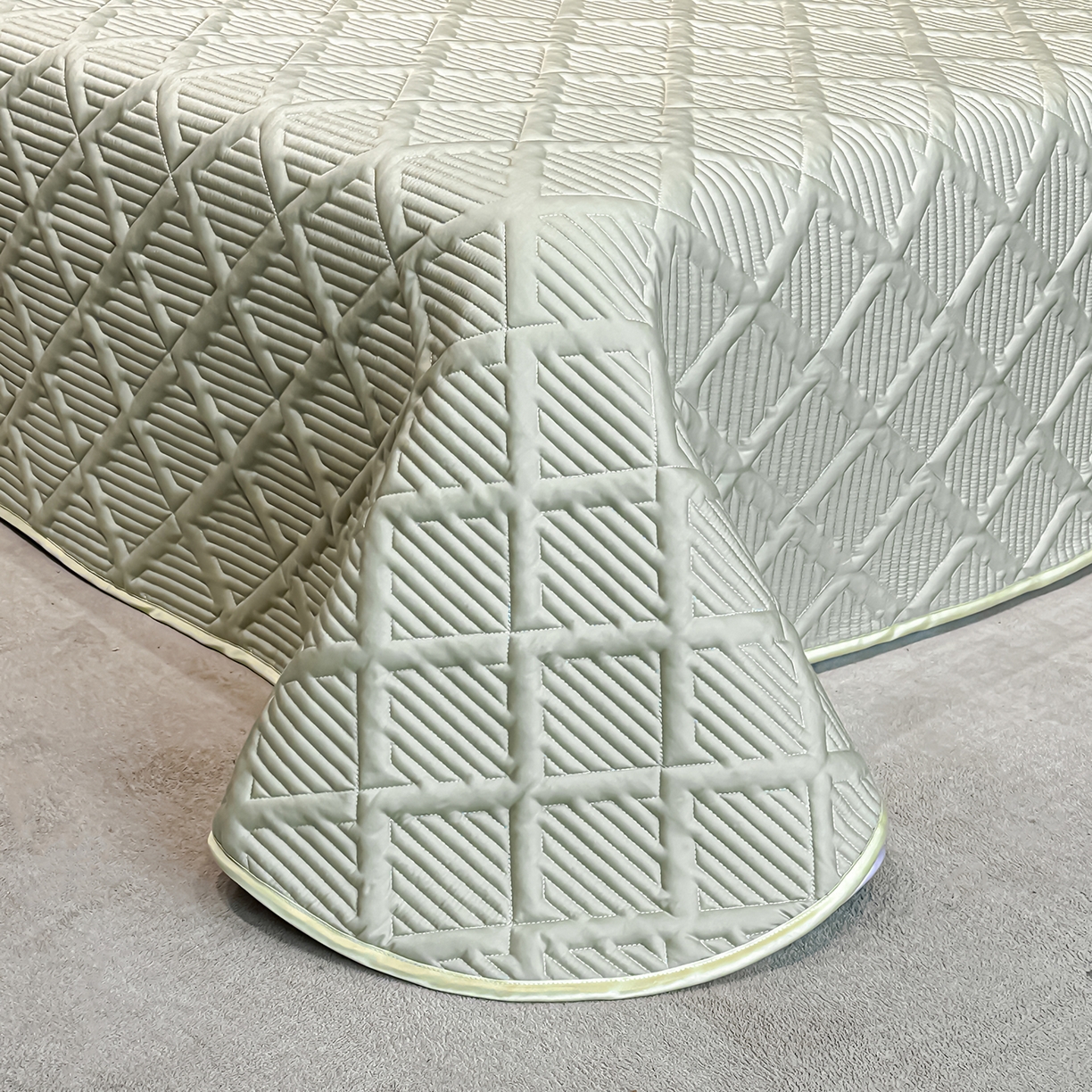 91家纺网 家纺一手货源 找家纺 吾秀家居 2026春夏新款数码印花莱赛尔天丝夏被夏凉被空调被-天印系列 清雅