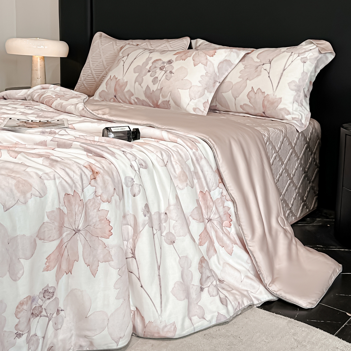 91家纺网 家纺一手货源 找家纺 吾秀家居 2026春夏新款数码印花莱赛尔天丝夏被夏凉被空调被-天印系列 相思叶