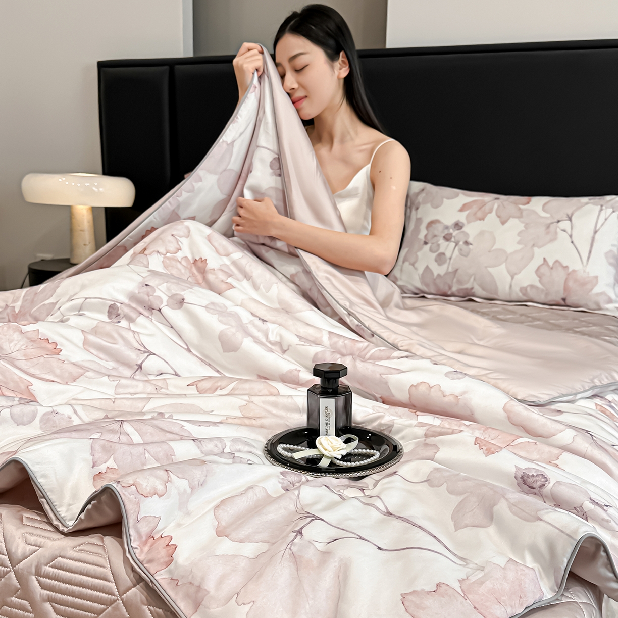 91家纺网 家纺一手货源 找家纺 吾秀家居 2026春夏新款数码印花莱赛尔天丝夏被夏凉被空调被-天印系列 相思叶