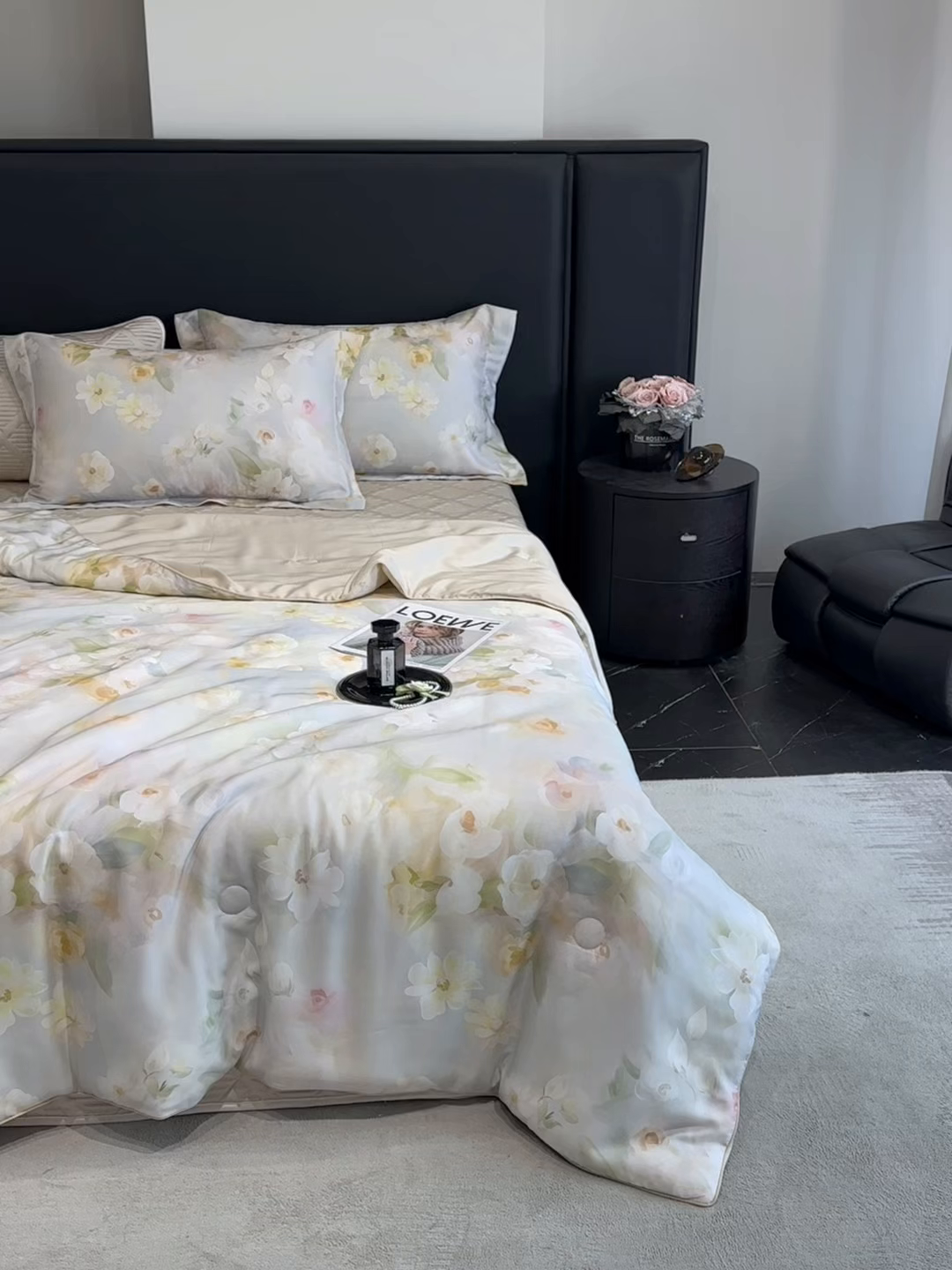 91家纺网 家纺一手货源 找家纺 吾秀家居 2026春夏新款数码印花莱赛尔天丝夏被夏凉被空调被-天印系列 浪漫花季