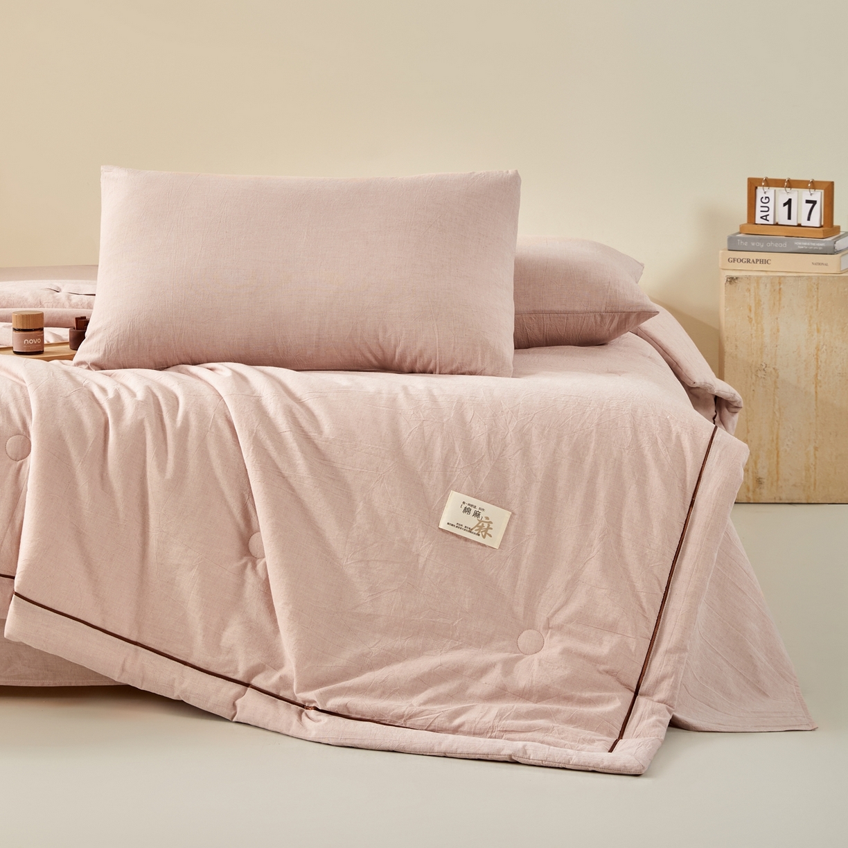 91家纺网 家纺一手货源 找家纺 吾秀家居 2026春夏新款纯色棉麻棉花夏被夏凉被空调被-麻生活系列 麻生活-豆沙