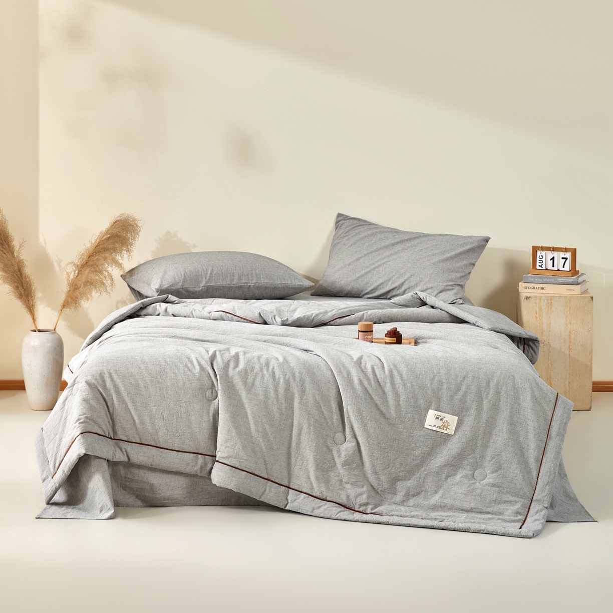 91家纺网 家纺一手货源 找家纺 吾秀家居 2026春夏新款纯色棉麻棉花夏被夏凉被空调被-麻生活系列 麻生活-浅灰