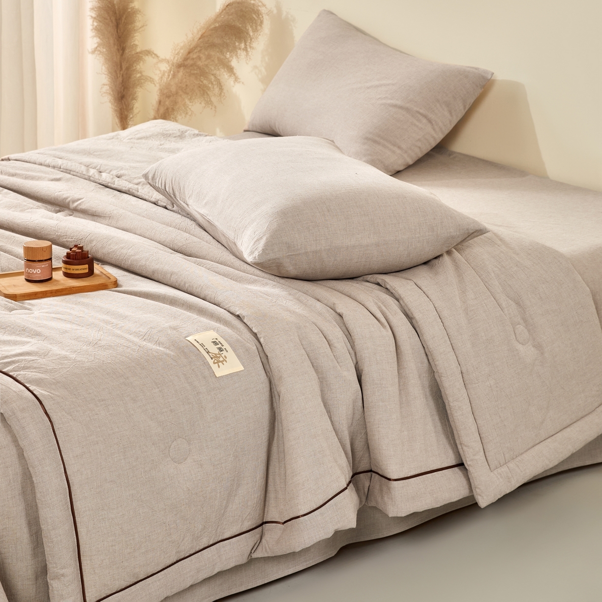 91家纺网 家纺一手货源 找家纺 吾秀家居 2026春夏新款纯色棉麻棉花夏被夏凉被空调被-麻生活系列 麻生活-浅驼