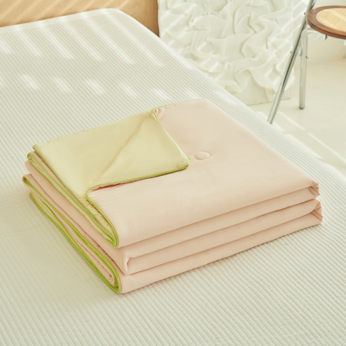 91家纺网 家纺一手货源 找家纺 （总）晨曦家纺 2026新款A类凉感丝清凉大豆夏被四件套-熊猫冻冻被