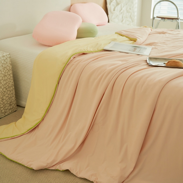 91家纺网 家纺一手货源 找家纺 晨曦家纺 2026新款A类凉感丝清凉大豆夏被四件套-熊猫冻冻被 冻冻被-微醺奶油黄粉