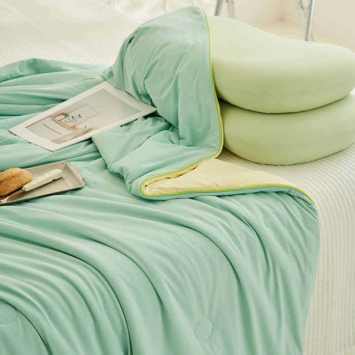 91家纺网 家纺一手货源 找家纺 晨曦家纺 2026新款A类凉感丝清凉大豆夏被四件套-熊猫冻冻被 冻冻被-浅绿拼奶黄