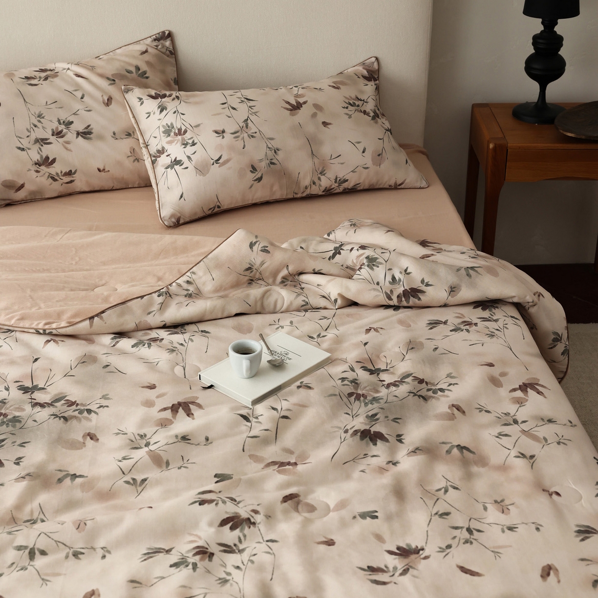 91家纺网 家纺一手货源 找家纺 万盛家纺 2026新款全棉双层纱复古印花夏被夏凉被空调被 青时