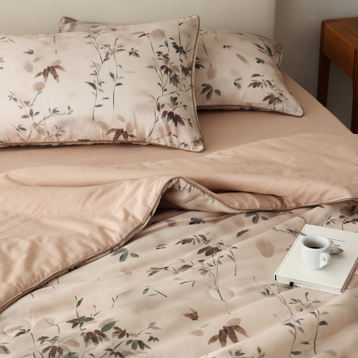 91家纺网 家纺一手货源 找家纺 万盛家纺 2026新款全棉双层纱复古印花夏被夏凉被空调被 青时