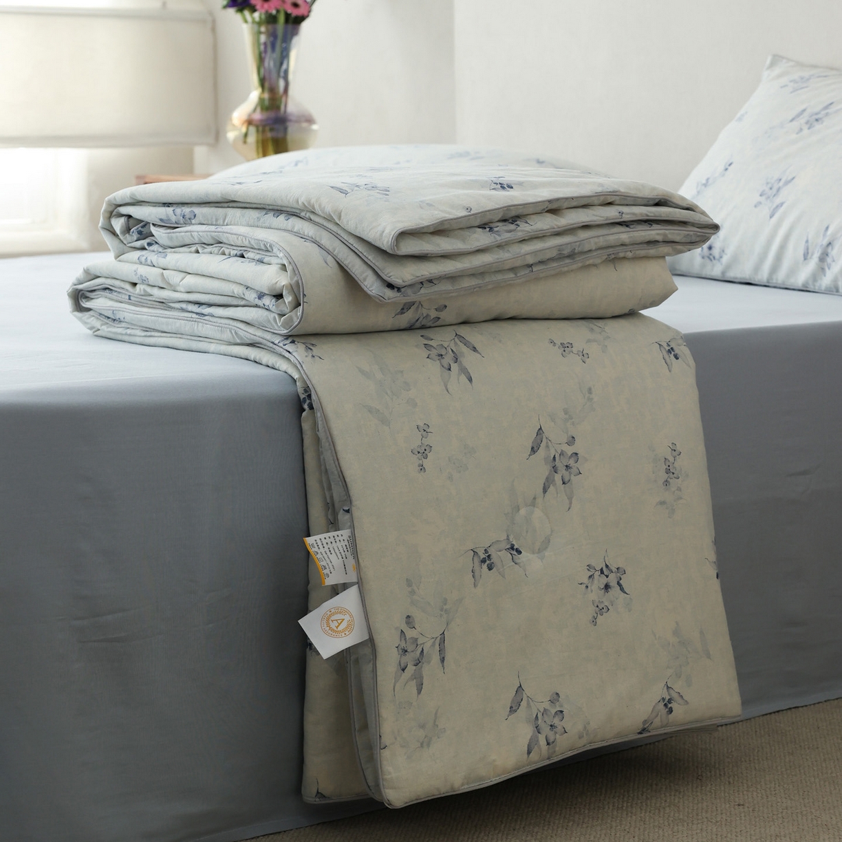 91家纺网 家纺一手货源 找家纺 万盛家纺 2025新款德芙绒牛奶绒法莱双拼四件套  藕灰-云水蓝