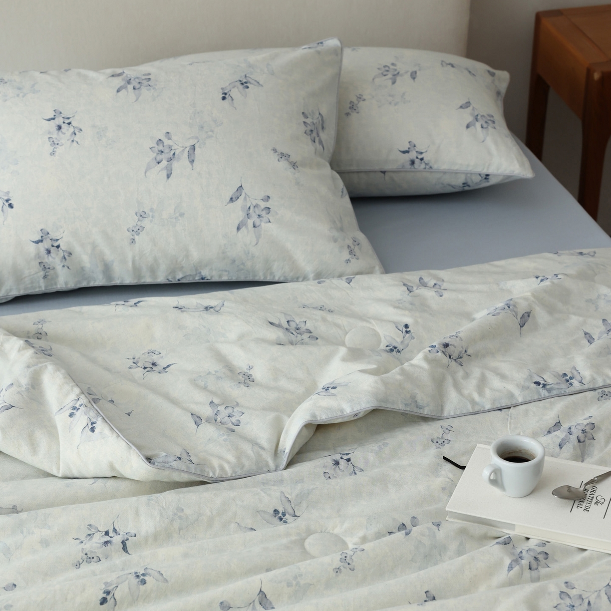 91家纺网 家纺一手货源 找家纺 万盛家纺 2026新款棉麻印花夏被夏凉被空调被 蔚蓝