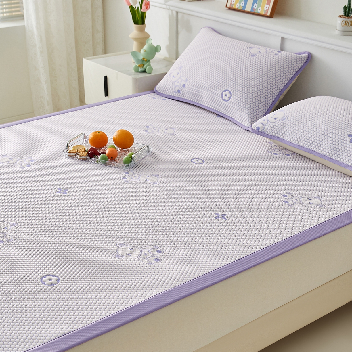 91家纺网 家纺一手货源 找家纺 家品罗兰 2026新款夏季A类冰豆豆凉席冰丝凉席家用双人冰丝席床单可机洗水洗单人学生宿舍夏天空调软席三件套大床 抱抱熊-紫