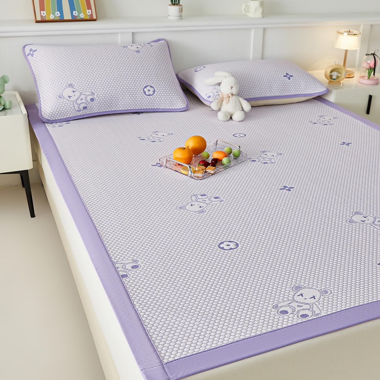 91家纺网 家纺一手货源 找家纺 家品罗兰 2026新款夏季A类冰豆豆凉席冰丝凉席家用双人冰丝席床单可机洗水洗单人学生宿舍夏天空调软席三件套大床 抱抱熊-紫