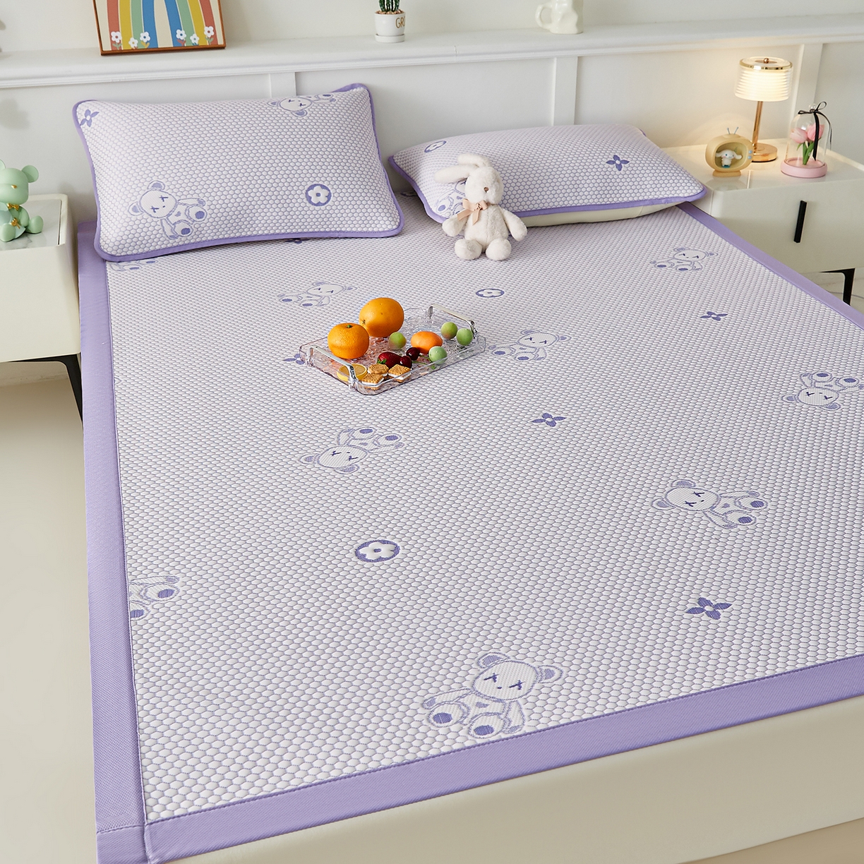 91家纺网 家纺一手货源 找家纺 家品罗兰 2026新款夏季A类冰豆豆凉席冰丝凉席家用双人冰丝席床单可机洗水洗单人学生宿舍夏天空调软席三件套大床 抱抱熊-紫